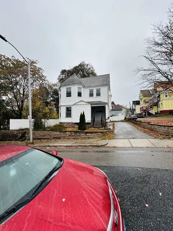 2 Grout, Worcester, MA 01610