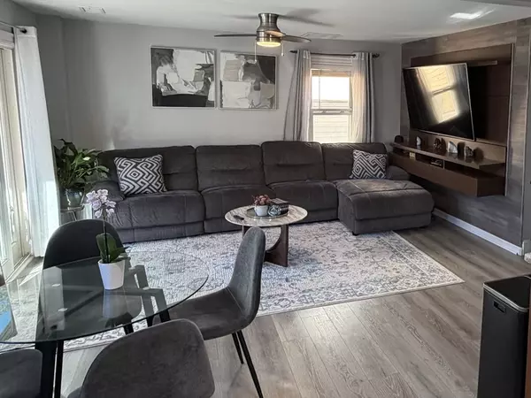 Winthrop, MA 02152,15 Moore St #2