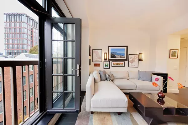 Cambridge, MA 02141,29 Otis Street #407