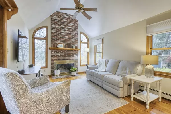 Medfield, MA 02052,21 Philip St