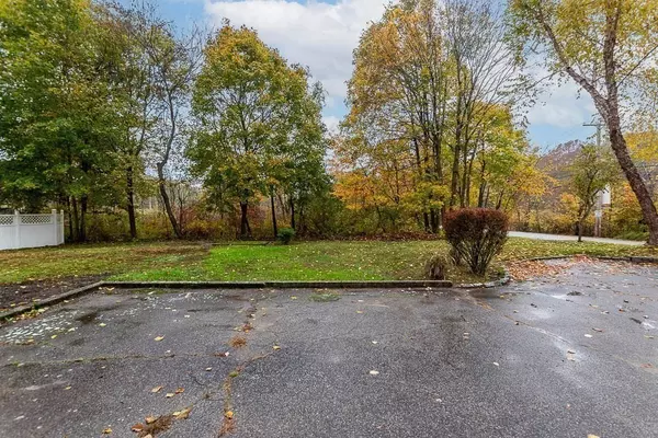 Dedham, MA 02026,58 Jersey St