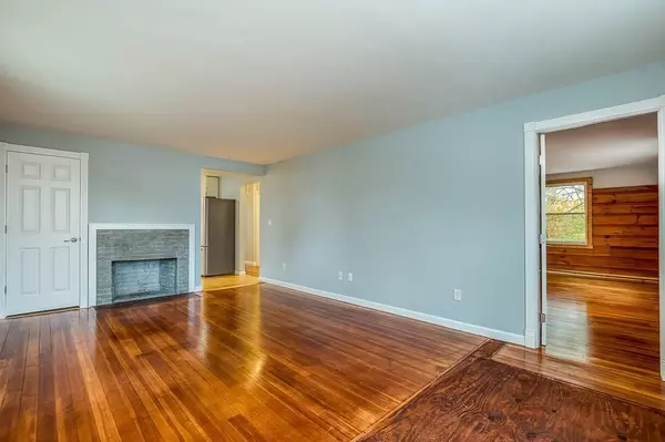 Dedham, MA 02026,58 Jersey St