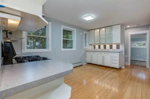 Dedham, MA 02026,58 Jersey St