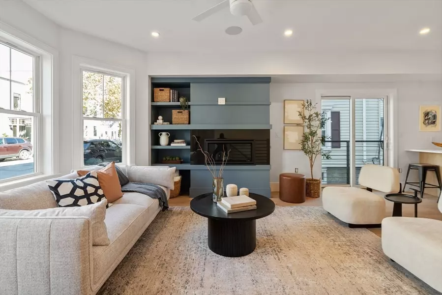 527 E Seventh Street #2, Boston, MA 02127