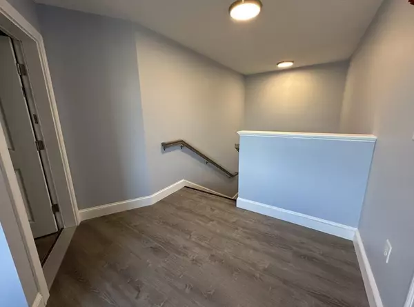 Holbrook, MA 02343,73 Union St #1