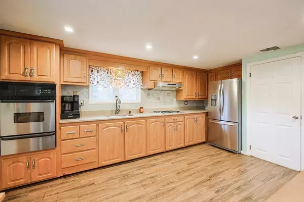 Swansea, MA 02777,67 Montgomery Rd