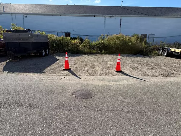 Sandwich, MA 02563,15 Jan Sebastian Dr #B4