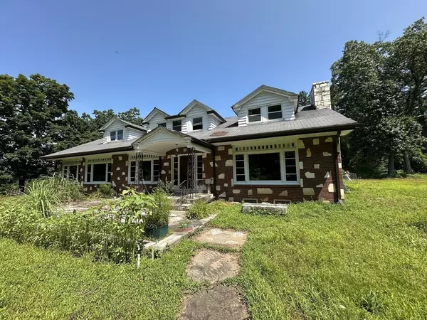 Granby, MA 01033,12-R Jackielyn Cir