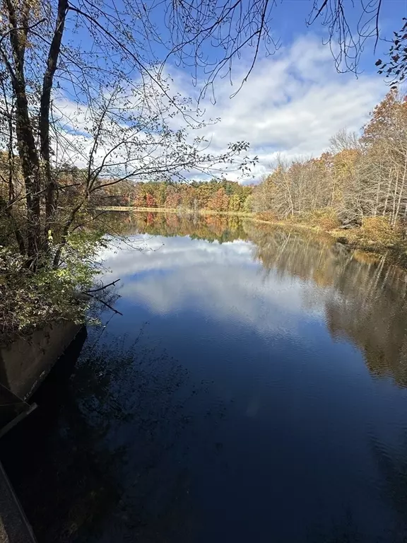 Granby, MA 01033,12-R Jackielyn Cir