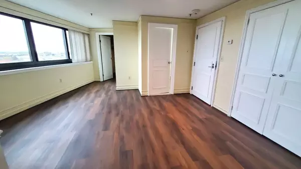 Quincy, MA 02169,1 Adams St #707