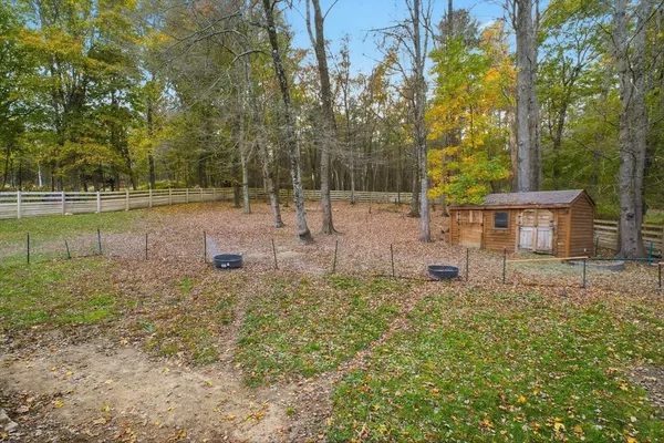 Sutton, MA 01590,18 Mumford Rd