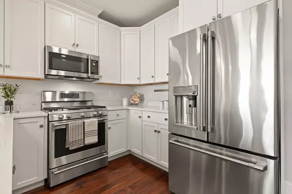 Medford, MA 02155,87 Medford St. #305