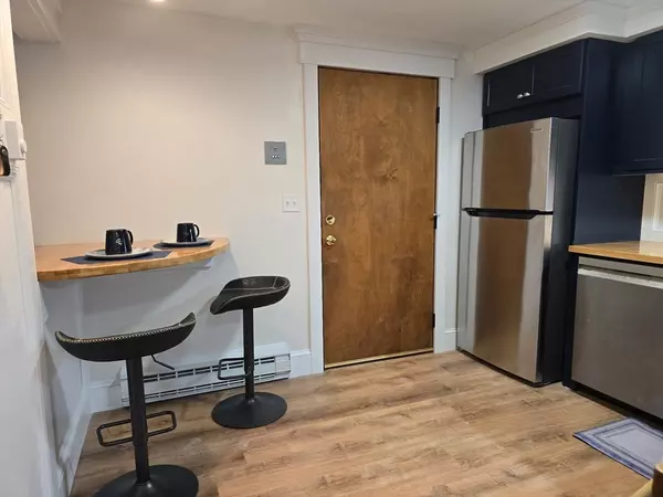 Rowley, MA 01969,862 Haverhill Street #15