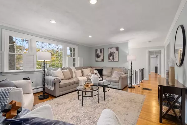 Medfield, MA 02052,15 Belknap Rd