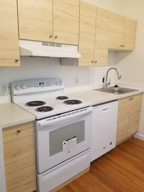 Boston, MA 02129,360 Main Street #1R