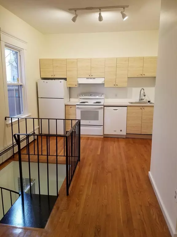 Boston, MA 02129,360 Main Street #1R