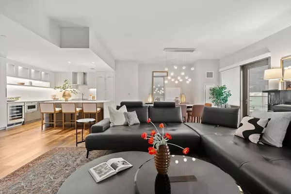 Boston, MA 02210,300 Pier 4 Blvd #7G