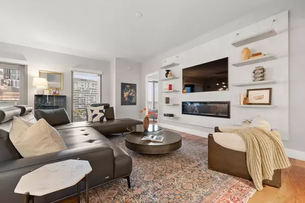 Boston, MA 02210,300 Pier 4 Blvd #7G