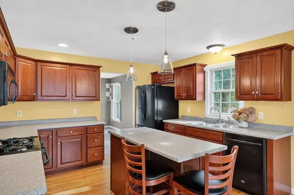 Whitman, MA 02382,551 Bedford St #B4