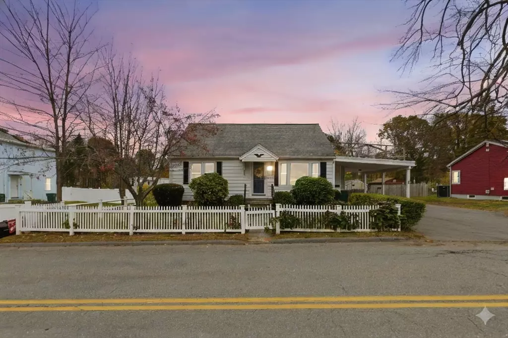 Fitchburg, MA 01420,429 Oak Hill Rd