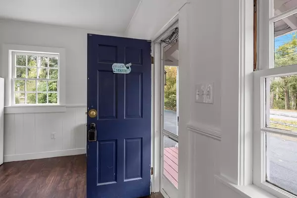 Sandwich, MA 02537,376 Route 6a #17