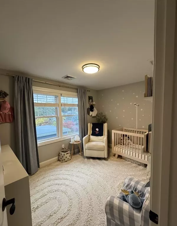 Beverly, MA 01915,108 Bridge St #2