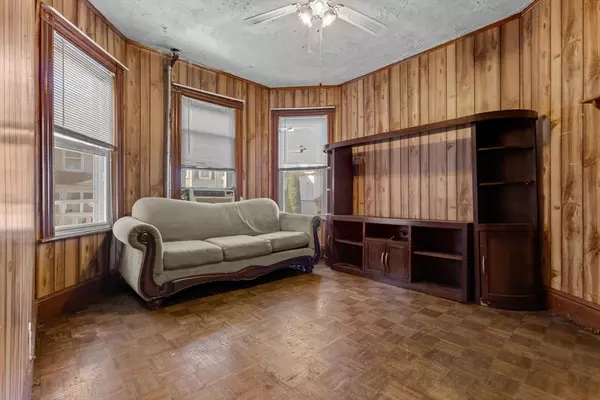 Boston, MA 02124,68 Mascot St