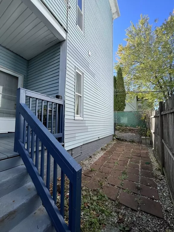 Worcester, MA 01603,5 Freeland Ter #1