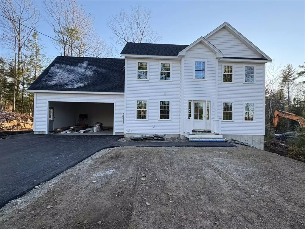 Ashburnham, MA 01430,136 Willard