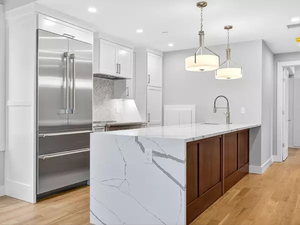 Boston, MA 02127,551 E 7th St #1