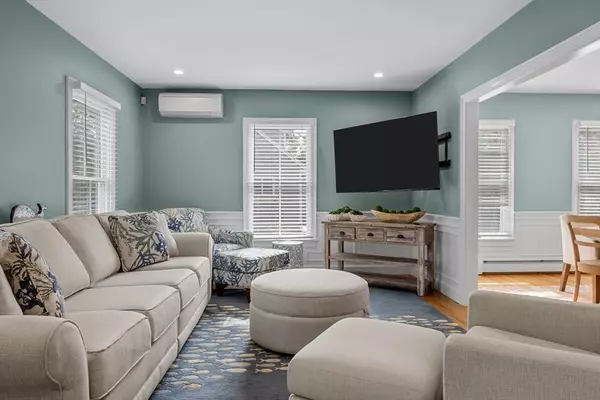 Dennis, MA 02660,3 Pinefield Ln