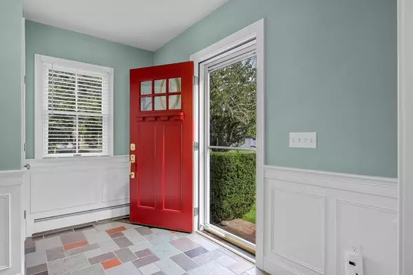 Dennis, MA 02660,3 Pinefield Ln