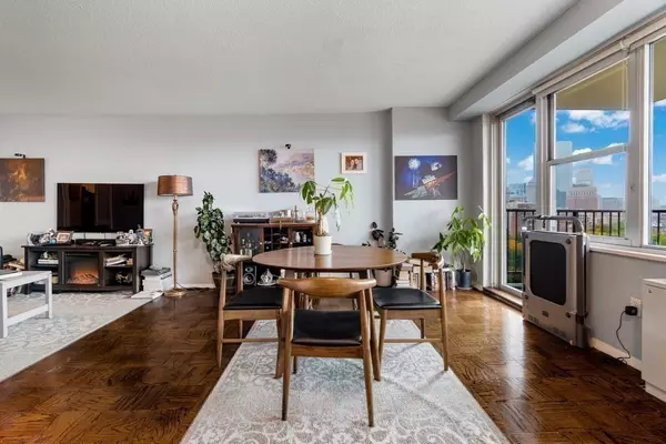 Boston, MA 02111,151 Tremont Street #15J