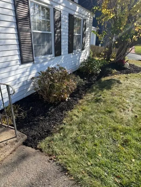 Braintree, MA 02184,61 Woodside Ave