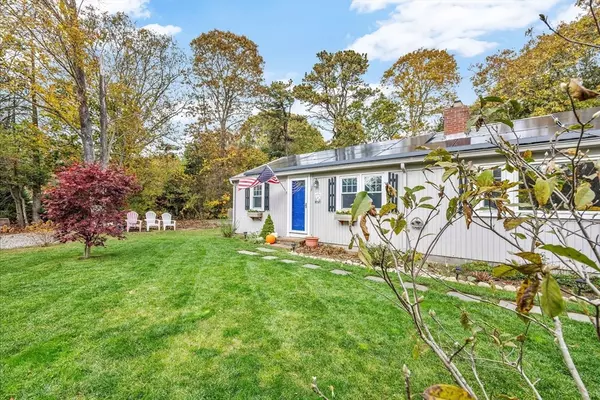 Barnstable, MA 02648,128 Lakeside Dr