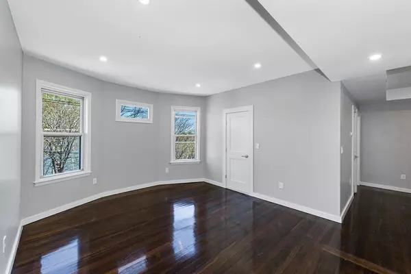 Boston, MA 02125,19 Chase St #2