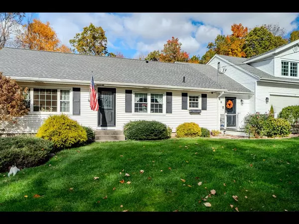 Hampden, MA 01036,19 Forest Hill Rd