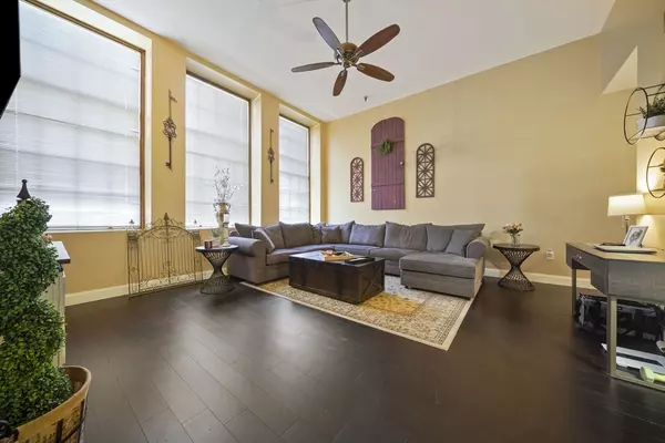 Fall River, MA 02720,171 O'grady St. #18 aka 206