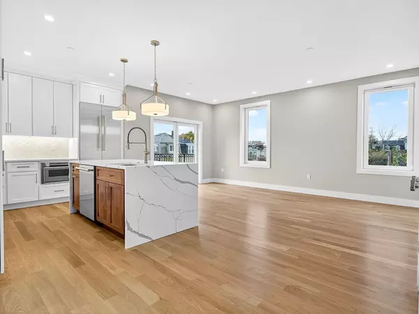 Boston, MA 02127,551 E 7th St #3