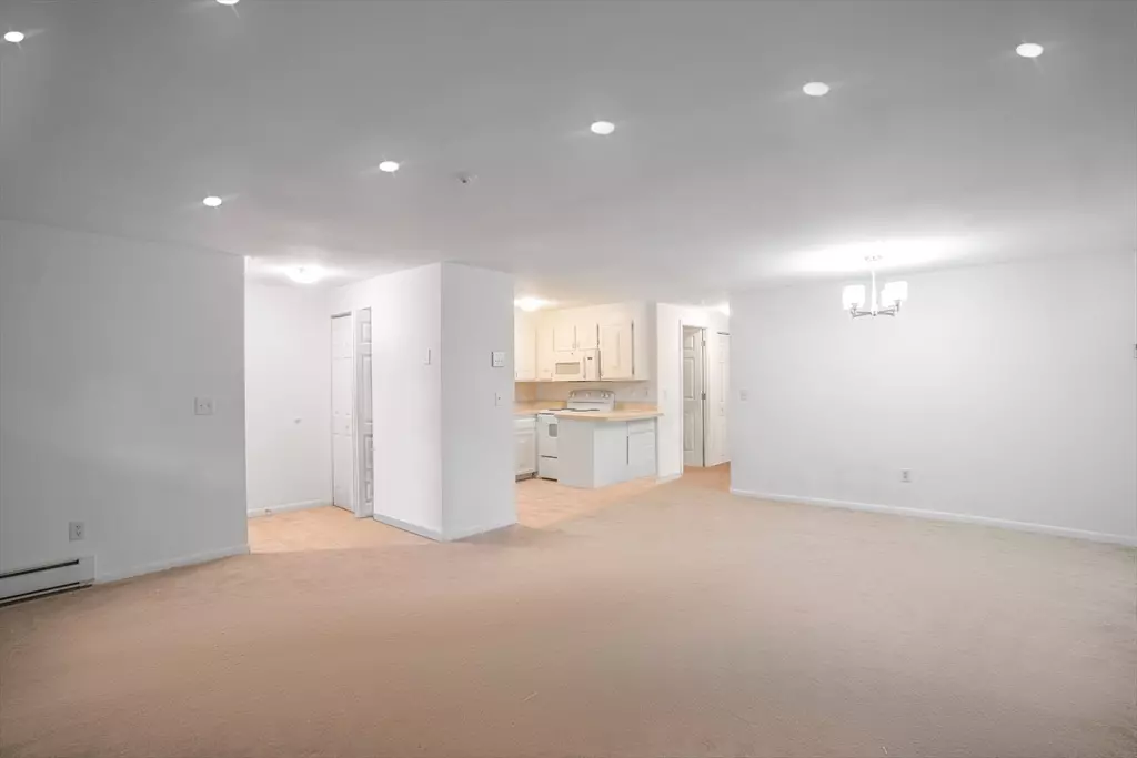 Quincy, MA 02169,59 Presidential Dr #2