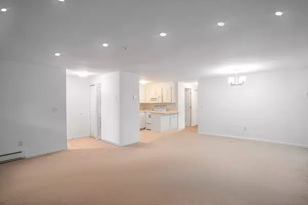 59 Presidential Dr #2, Quincy, MA 02169