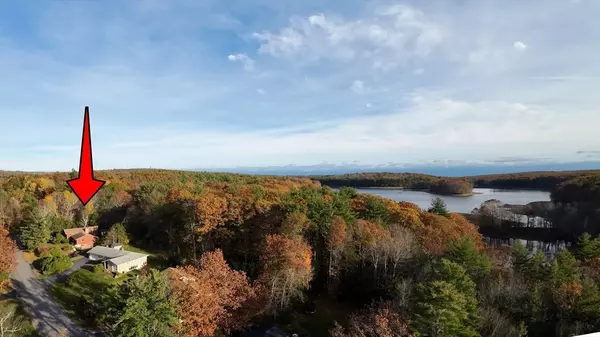 Paxton, MA 01612,17 Crowningshield Dr