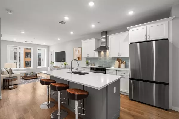 267 Old Colony #402, Boston, MA 02125