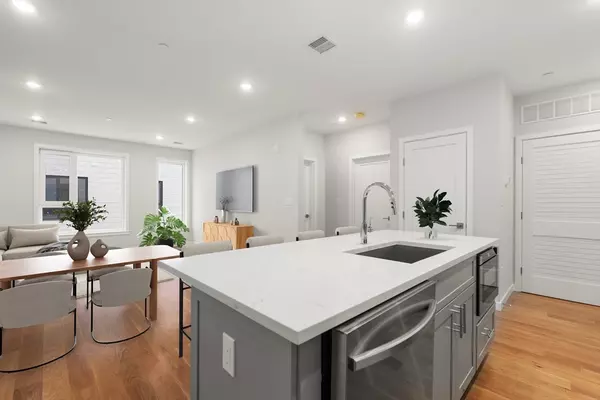 Boston, MA 02125,267 Old Colony #511