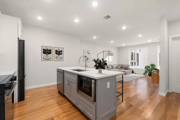 Boston, MA 02125,267 Old Colony #511