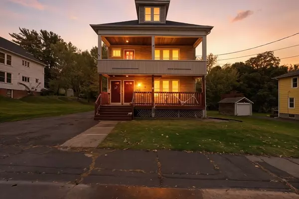 South Hadley, MA 01075,25 Maple St