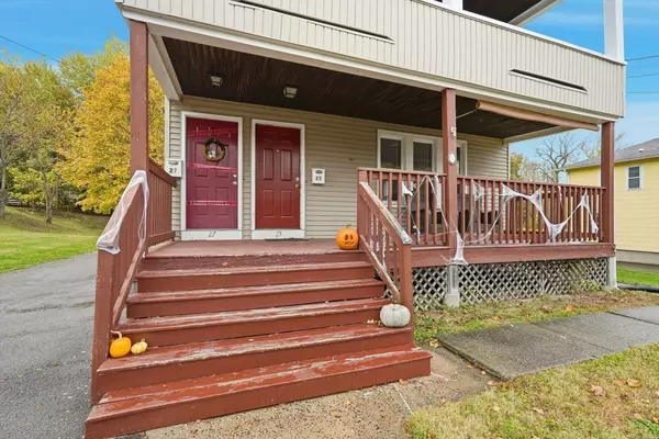 South Hadley, MA 01075,25 Maple St