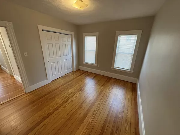 Everett, MA 02149,85 Swan Street #3