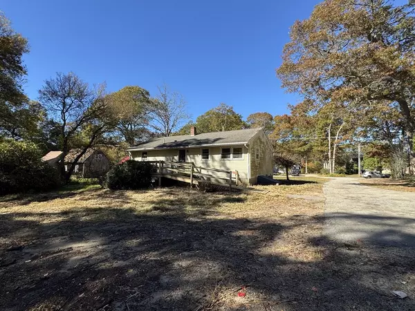 Hopkinton, RI 02808,126 Alton Bradford Rd