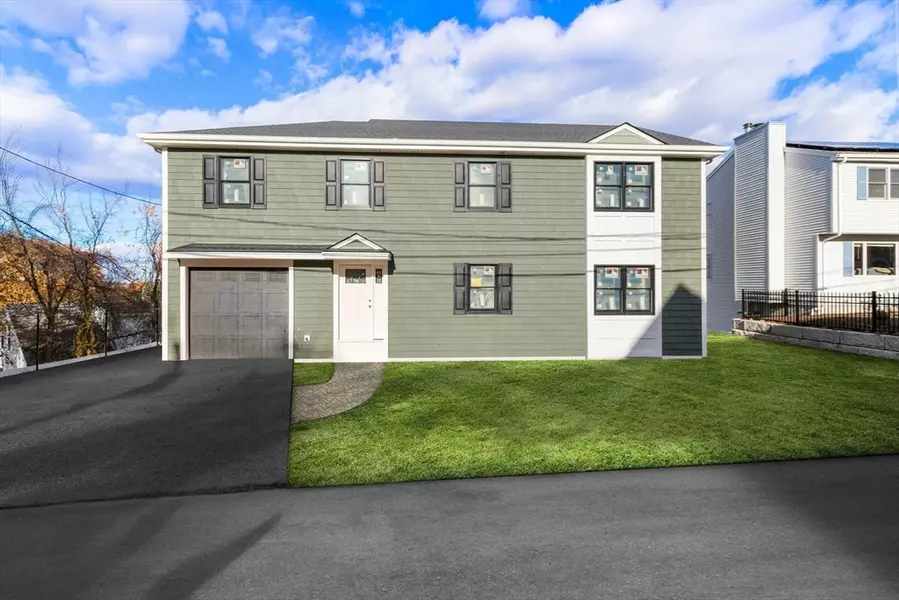 14 Piedmont Ave, Waltham, MA 02451